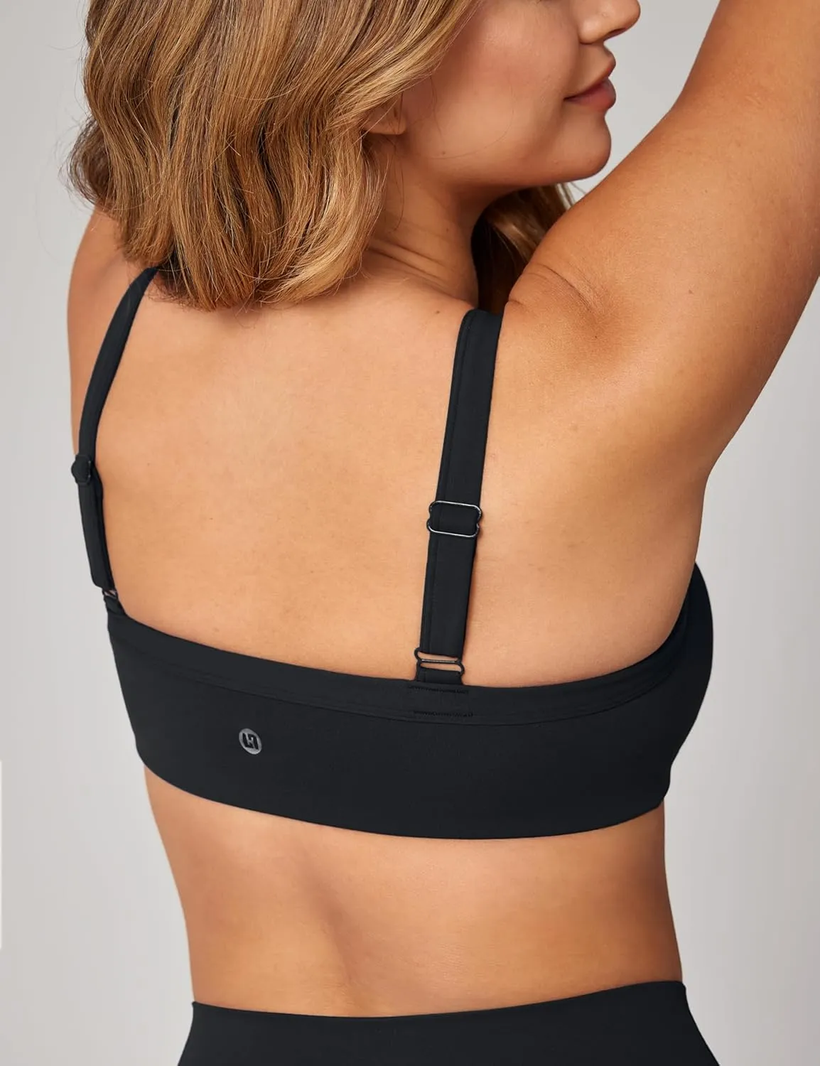 Hugcurve Adjustable Sports Bra Square Neck Wireless Padded Yoga Workout Tops