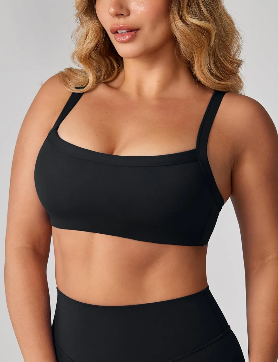 Hugcurve Adjustable Sports Bra Square Neck Wireless Padded Yoga Workout Tops