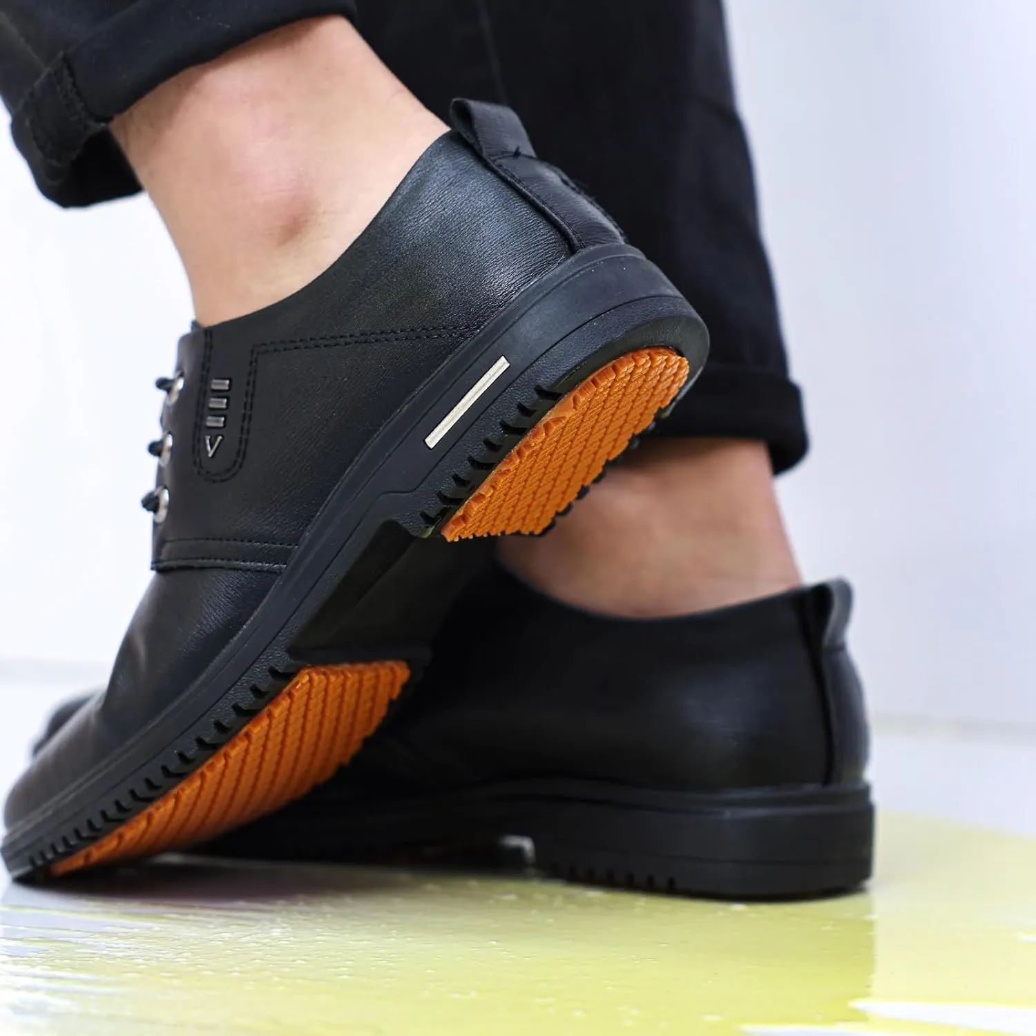 Non Slip Work Shoes for Men Waterproof Mens Slip Resistant ShoesComfortable Food Service Kitchen Restaurant Chef Work Shoes Black